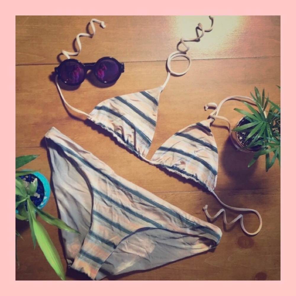 Cali Dreaming fully reversible swim set